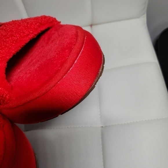 CHAMPION Slipper Slides in Red with Logo - Picture 6 of 7